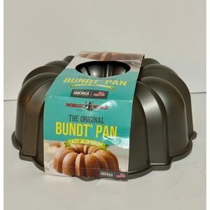Nordic Ware Original Bundt Pan Cast Aluminum 14.5 Cup Nonstick Made in America